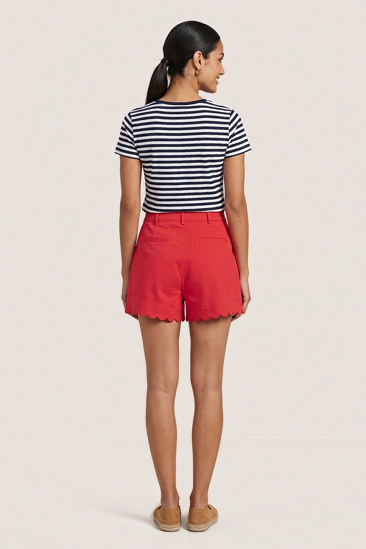 Back view of the Red Harbor scallop shorts with two welt pockets, belt loops and the scalloped hem.
