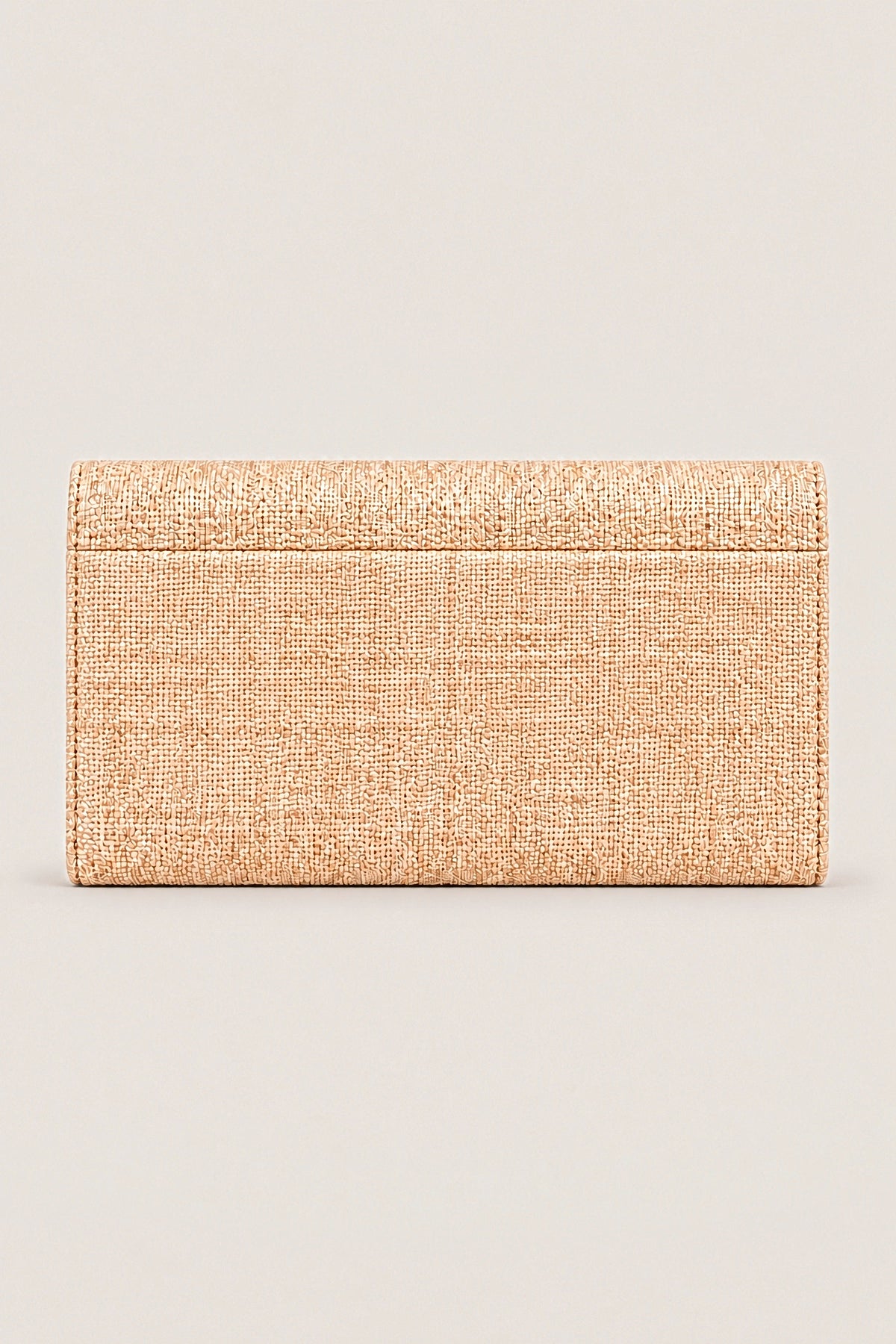 Back view of the Avery straw clutch.