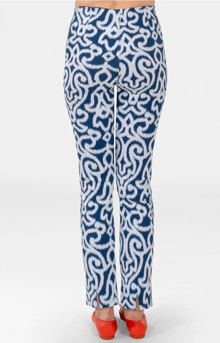 Arabesque Pull-On Pants in Navy