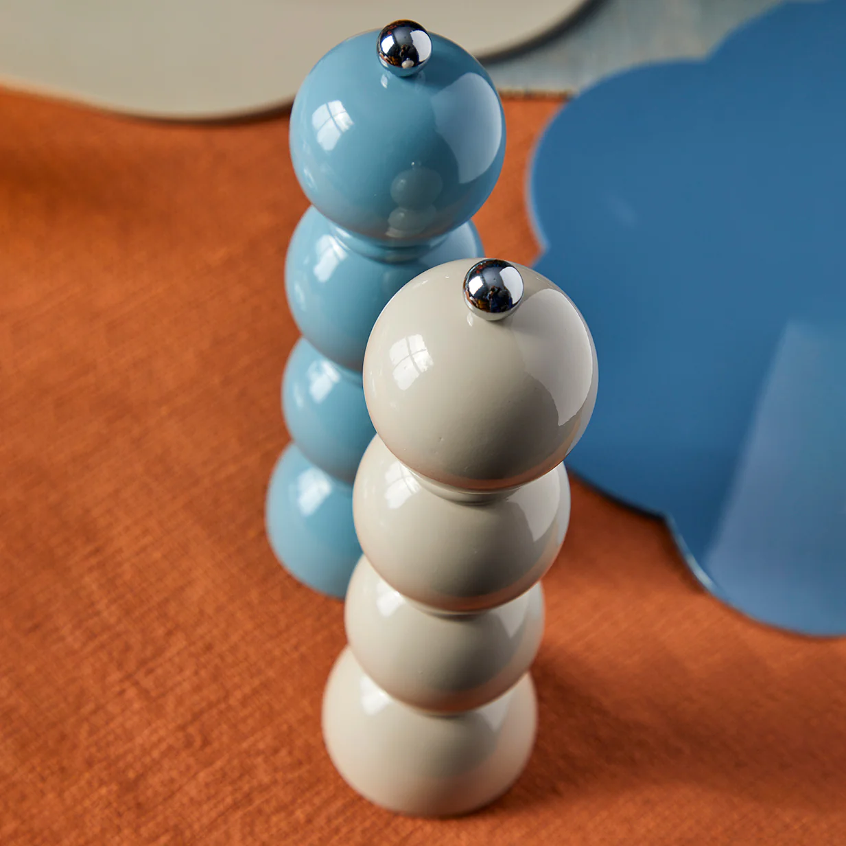 Chambray 24cm Lacquer Bobbin Salt or Pepper Mill Grinder