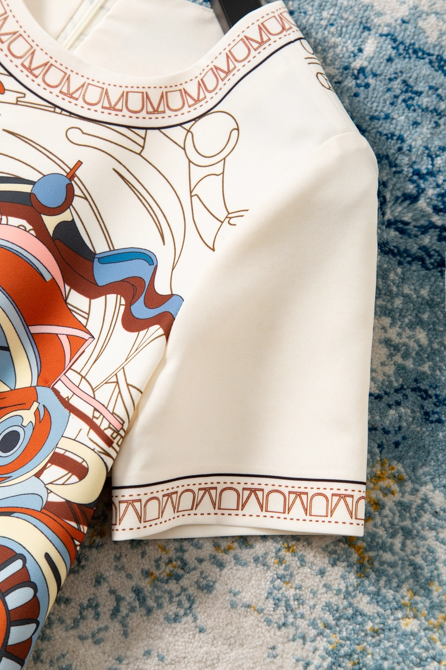 Elegant Equestrian-Inspired Printed Straight Mini Dress