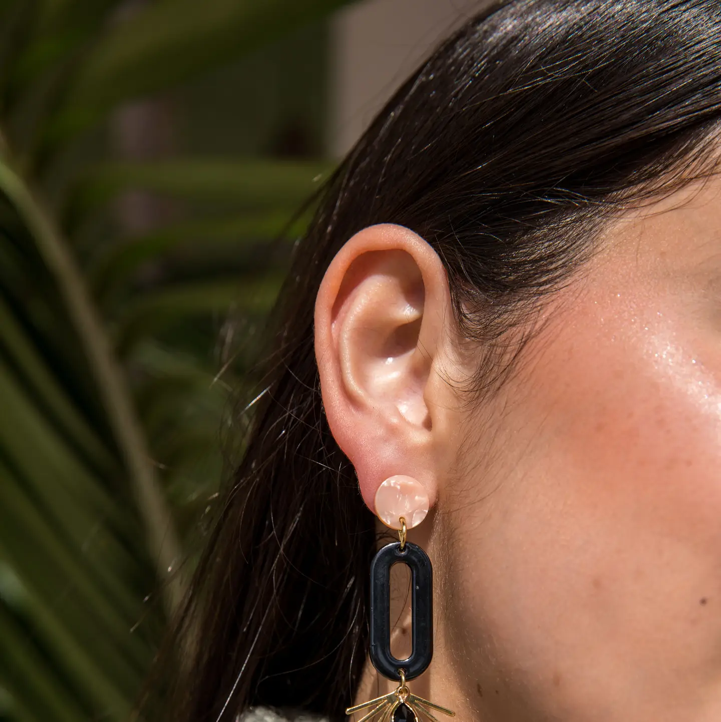 Black Oval Resin Starburst Hoop