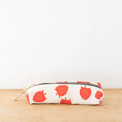 Strawberries Penci Bag