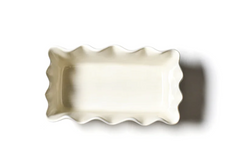 Signature White Ruffle Loaf Pan